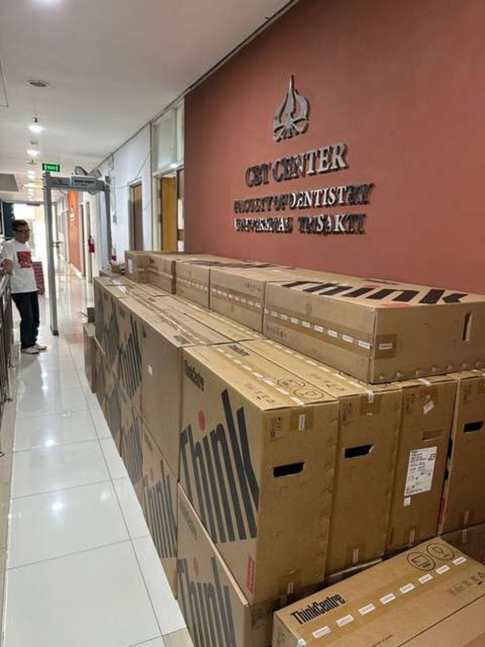 Foto proyek Komputer AIO Ruang CBT FKG Universitas Trisakti